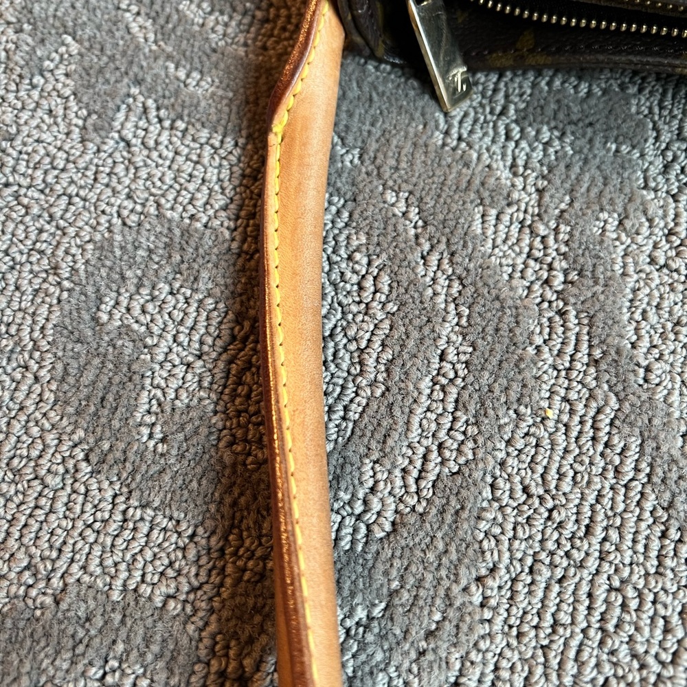 Louis Vuitton Vintage Bag - excellent condition!! - Picture 6 of 8